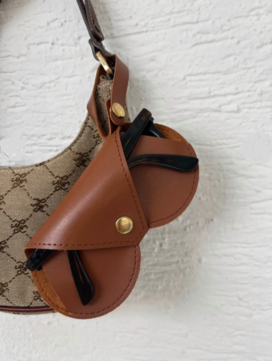 ارزان ترین کیف قاب عینک چرمی آویز دار  ترک وارداتی- مشکی