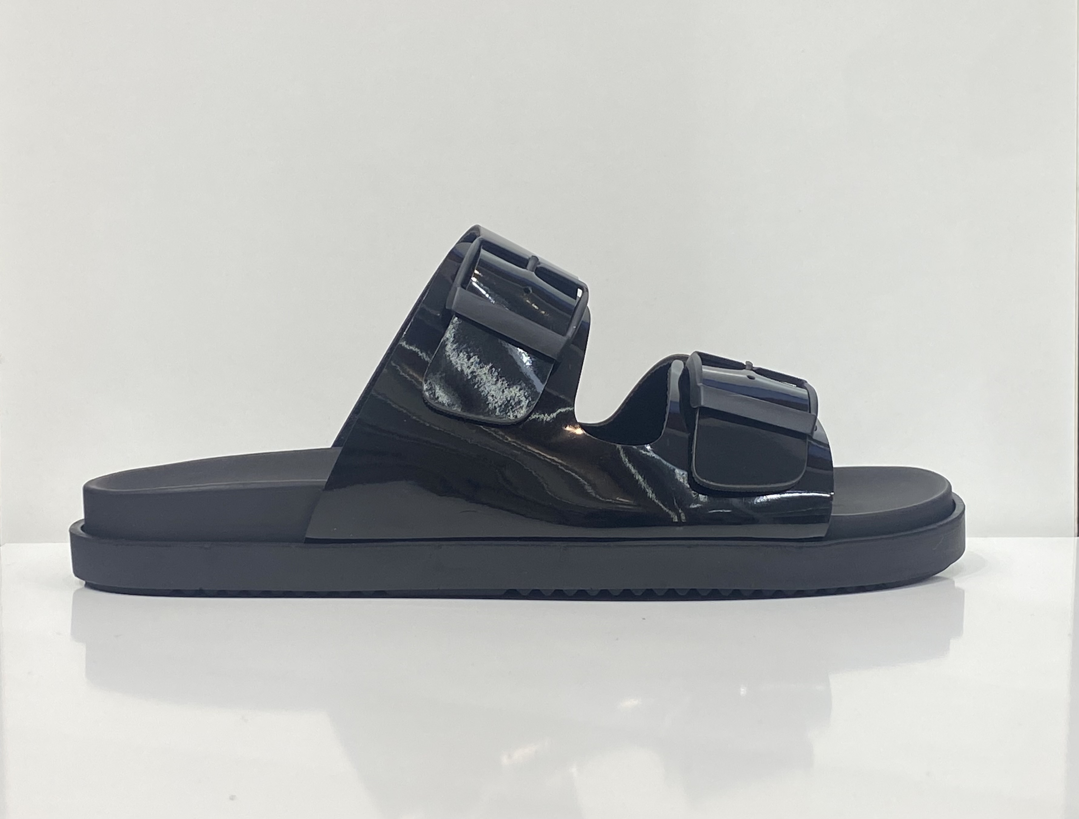 صندل زنانه  Hawaii ورنی-  مشکی- ترند 1404-2025